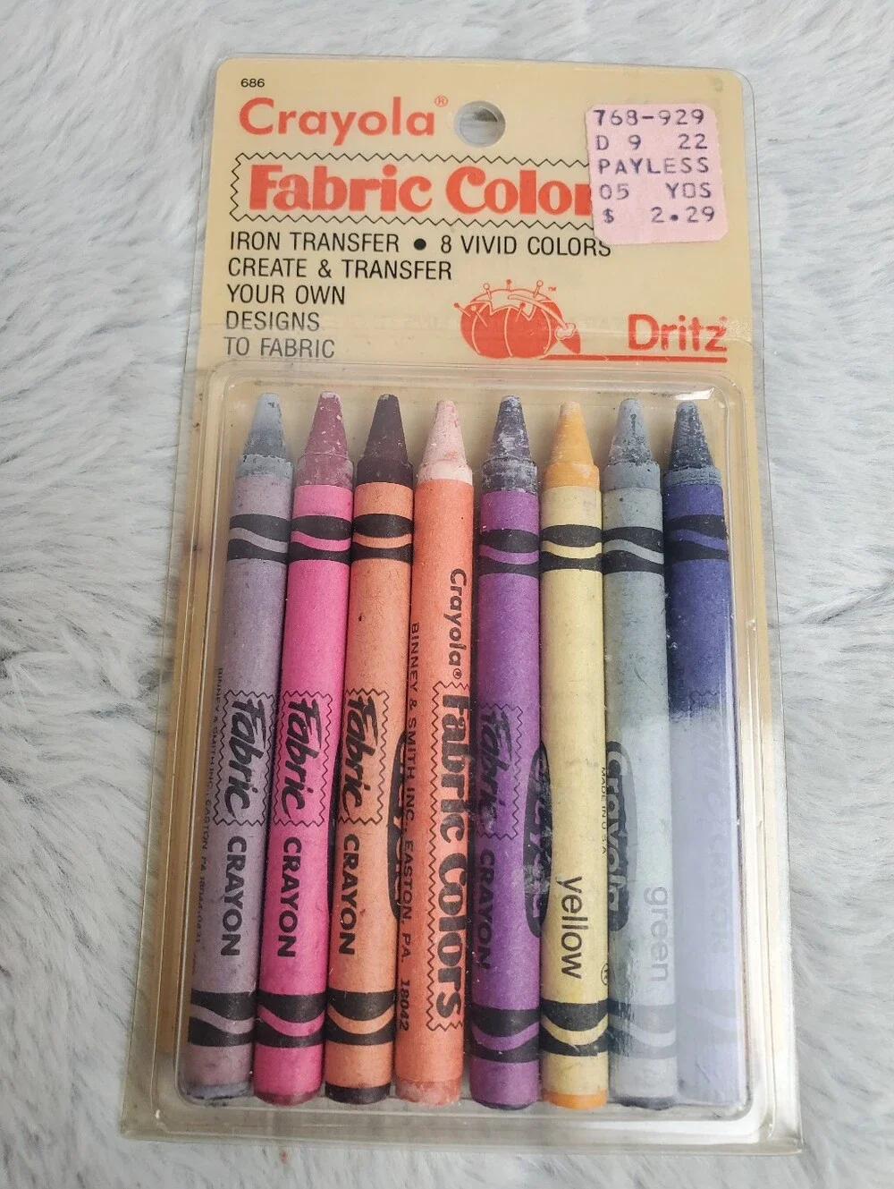Vintage Dritz Crayola Fabric Crayons 8 Colors Iron Transfer #686 1987 NOS